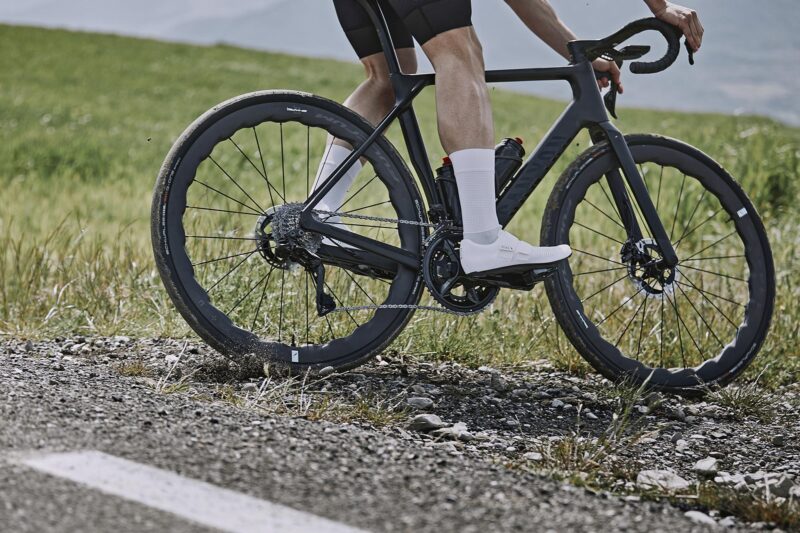 Fulcrum Sharq Takes Bite Out of All Racing on Wild Sharktooth Carbon Aero Wheels