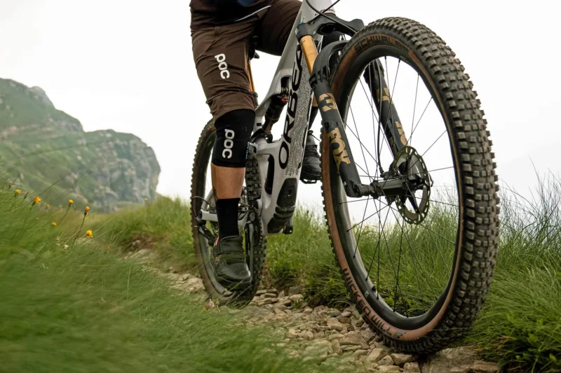 Fulcrum Metal Carbon & ALX Shreds All Mountains on Lighter, Tougher Trail Wheels