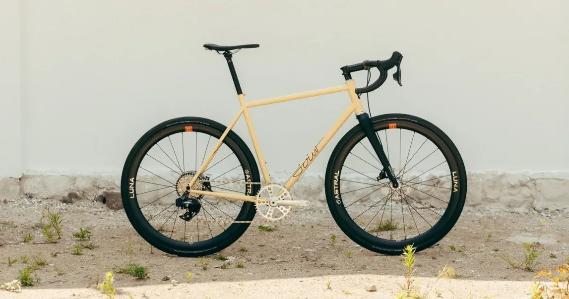 Sour bikes Space Cake All-Road Bike hero